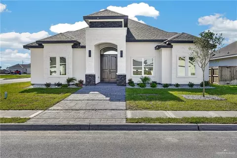 569 Pearl St, Edinburg, TX 78542