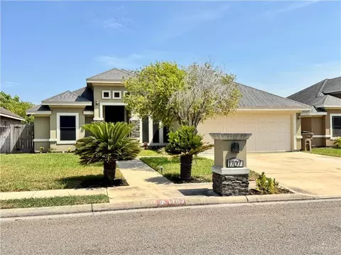 1707 Yellow Stone St, Edinburg, TX 78542