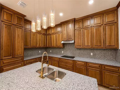 Kitchen - 3009 Ebano Ave, Hidalgo, TX 78557 photo 4 of 4