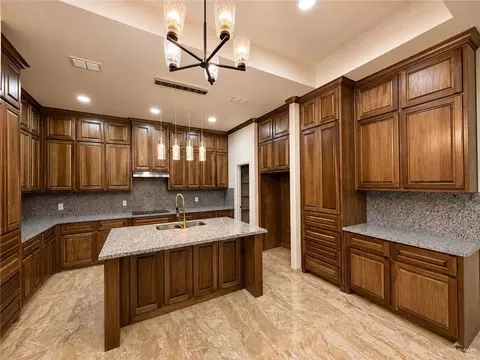Kitchen - 3009 Ebano Ave, Hidalgo, TX 78557 photo 3 of 4