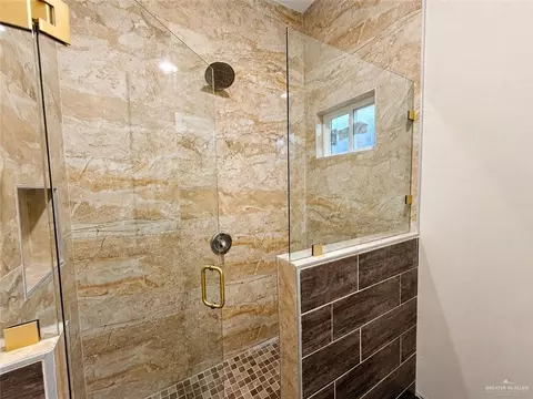 Bath - 3009 Ebano Ave, Hidalgo, TX 78557 photo 3 of 4