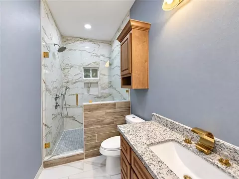 Bath - 3105 Ebano Ave, Hidalgo, TX 78557 photo 3 of 4