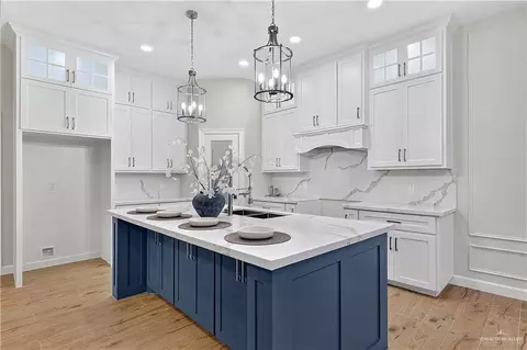 Kitchen - 431 Sandy Rd, Donna, TX 78596 photo 1 of 3