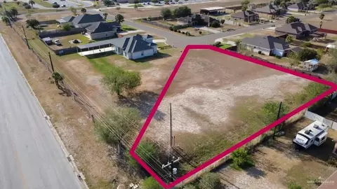 701 Texana Ln, Alamo, TX 78516