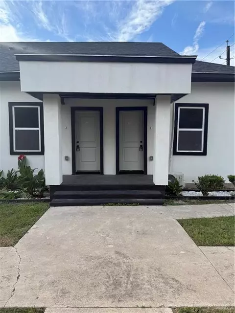 212 E 11th St, Mission, TX 78572