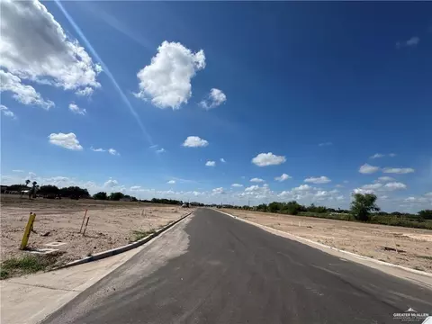 5319 Mission St, Edinburg, TX 78542