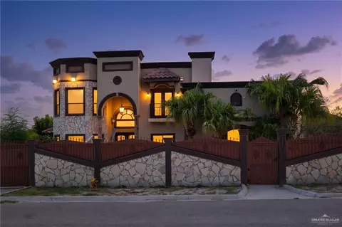 682 Alto Bonito St, Rio Grande City, TX 78582