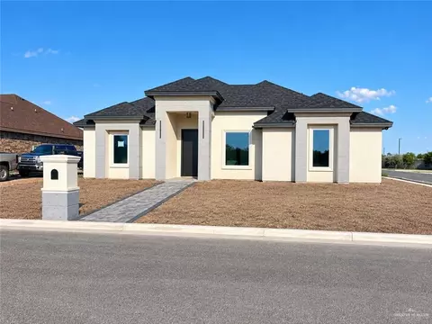700 Spruce St, Rio Grande City, TX 78582