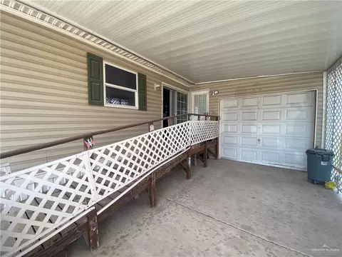 501 E First St, La Feria, TX 78559 photo 4
