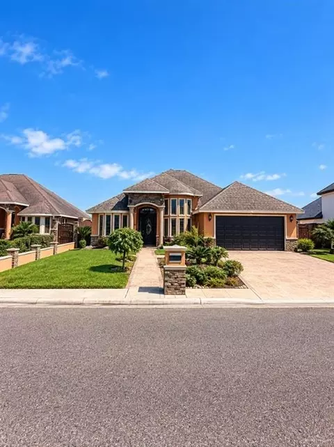 211 Thornwood Loop, Rio Grande City, TX 78582