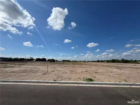 5303 Mission St, Edinburg, TX 78542