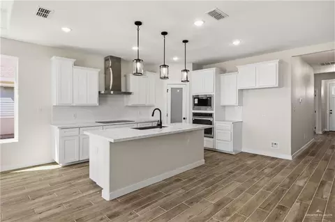 Kitchen - 1015 Katrin Dr, Alamo, TX 78516 photo 1 of 1