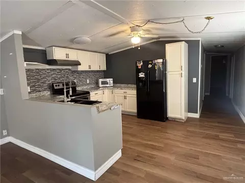 Kitchen - 910 Violet Dr, Pharr, TX 78577 photo 2 of 2