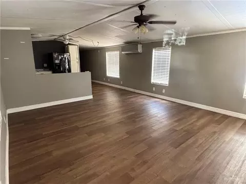 Living - 910 Violet Dr, Pharr, TX 78577 photo 1 of 2