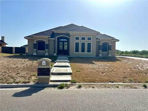 108 Pueblo Dr, Rio Grande City, TX 78582