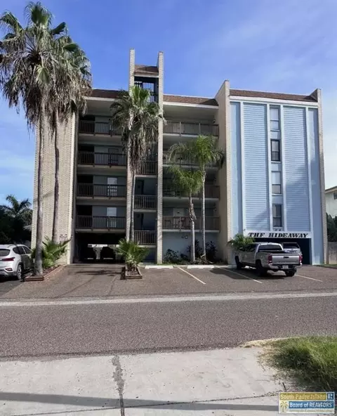 114 E Tarpon St #201, South Padre Island, TX 78597