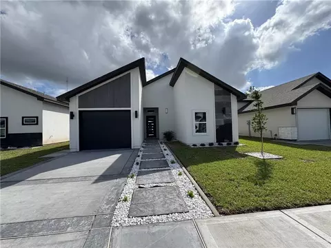 5808 N Rayo Del Sol St, Edinburg, TX 78542