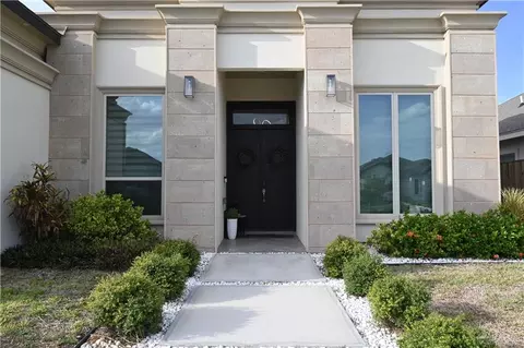 Exterior - 1311 E Danielle Ave, Pharr, TX 78577 photo 3 of 5