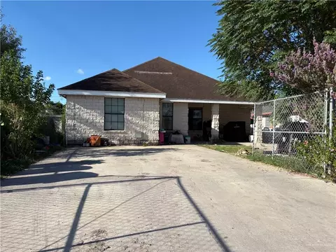 886 W San Francisco Ave W, Raymondville, TX 78580