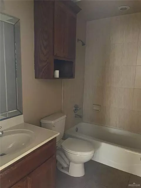 Bath - 1701 W Bronze St, Pharr, TX 78577 photo 2 of 2