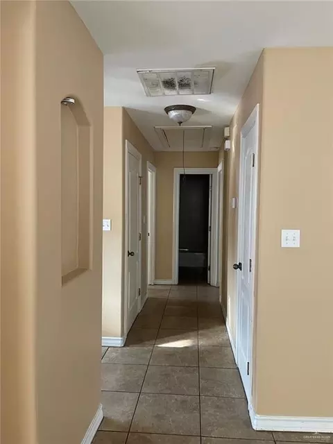 Entry Way - 1701 W Bronze St, Pharr, TX 78577 photo 1 of 1