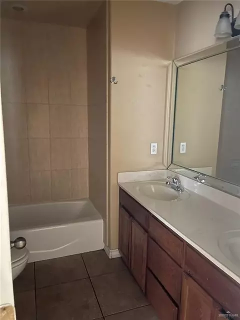 Bath - 1701 W Bronze St, Pharr, TX 78577 photo 1 of 2