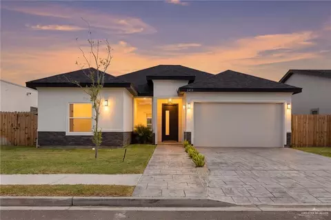 2412 N Revolution St, Edinburg, TX 78541