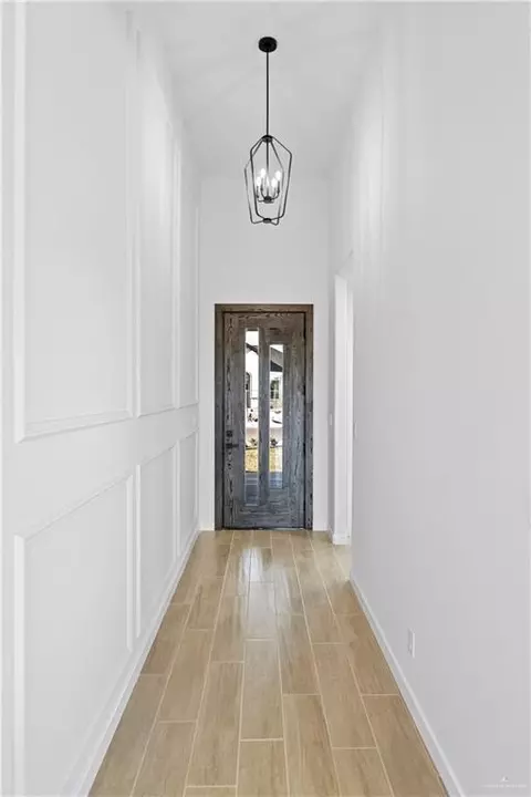 Entry Way - 437 Sandy Rd, Donna, TX 78537 photo 1 of 3