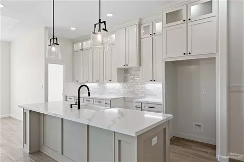Kitchen - 437 Sandy Rd, Donna, TX 78537 photo 3 of 3