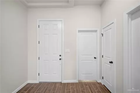 Entry Way - 2016 Hydrangea St, Weslaco, TX 78596 photo 1 of 1