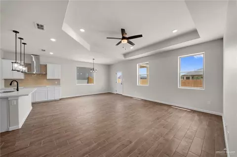 Living - 2016 Hydrangea St, Weslaco, TX 78596 photo 3 of 4
