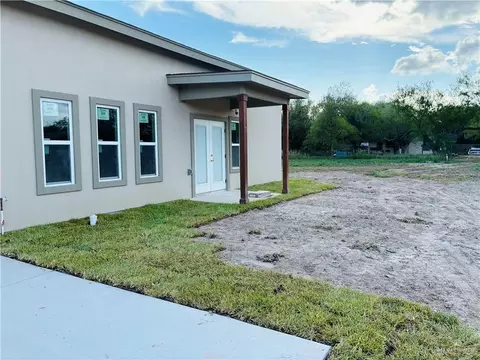 710 Lyons, Progreso, TX 78579 photo 4