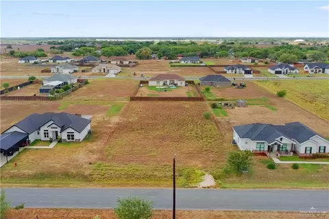 28976 Beddoes Rd, La Feria, TX 78559