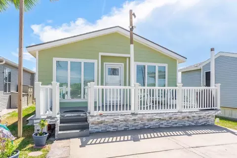 110 Abalone Cir, Port Isabel, TX 78578