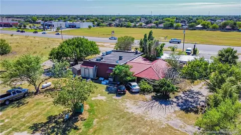 1209 E Nolana Loop, Pharr, TX 78577 photo 8