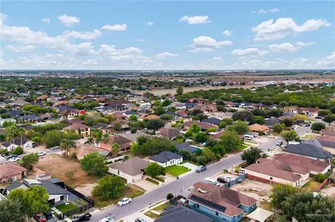 View/Area - 1005 W Dove Ave, Pharr, TX 78577 photo 3 of 4