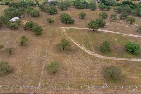 401 Lot Apt 3 Wisconsin Rd, Donna, TX 78537