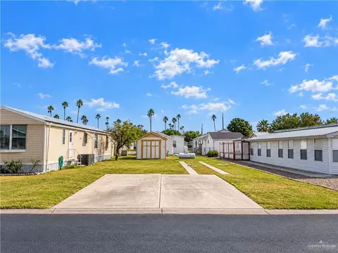 141 Yawn St, Mission, TX 78572