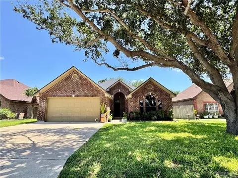 2410 E 28th St, Mission, TX 78574