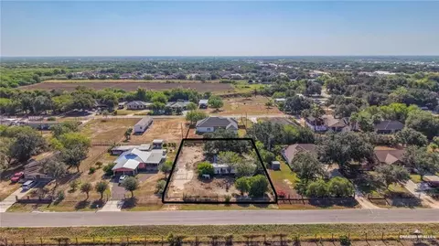 8606 N Doolittle Rd, Edinburg, TX 78542