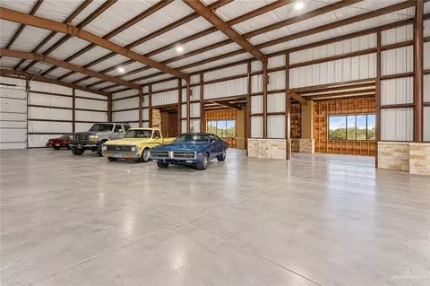 Exterior - 22718 N Skinner Rd, Edcouch, TX 78538 photo 8 of 8
