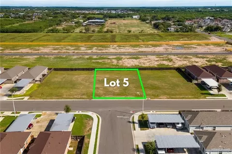 900 Sunset St, Alton, TX 78573