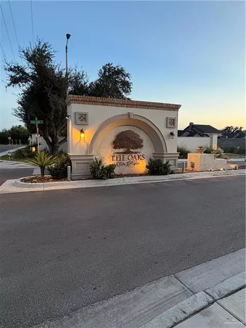 1202 Post Oak St, Mission, TX 78572