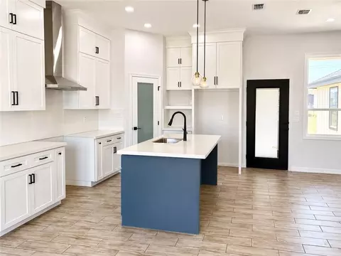 Kitchen - 217 Risueno Ave, Donna, TX 78537 photo 1 of 2
