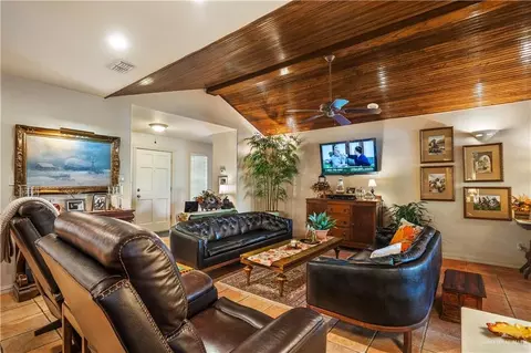 Living - 1911 Lion Lake Dr, Progreso Lakes, TX 78596 photo 5 of 5