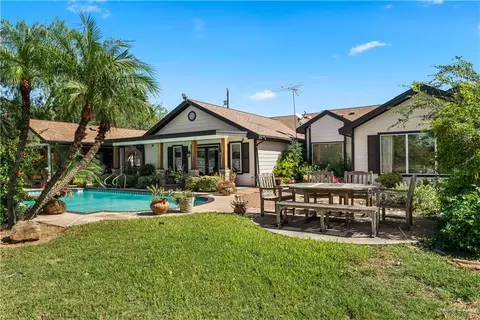 Exterior - 1911 Lion Lake Dr, Progreso Lakes, TX 78596 photo 6 of 7
