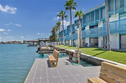 227 W Morningside Dr #B215, South Padre Island, TX 78597
