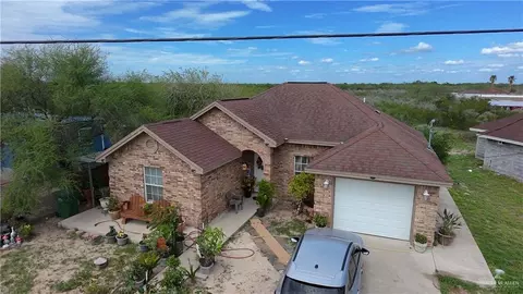 495 Alto Vista Dr, Rio Grande City, TX 78582
