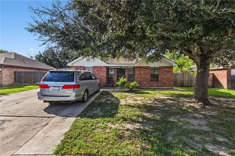3906 Agassi Dr, Weslaco, TX 78599