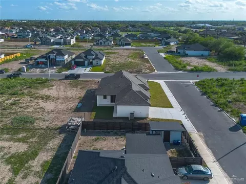 View/Area - 2805 E Sabinal Ave, Hidalgo, TX 78557 photo 6 of 8